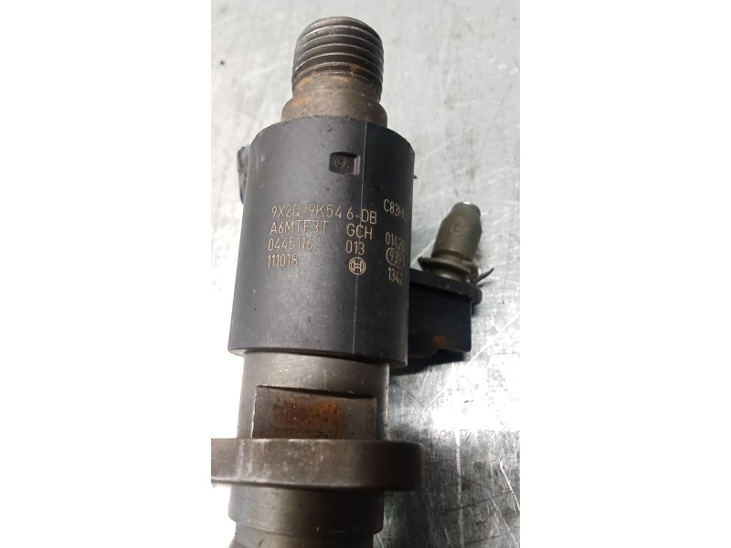 Recambio de inyector para land rover range rover sport v6 td s referencia OEM IAM 0445116013 9X2Q9K546DB BOSCH