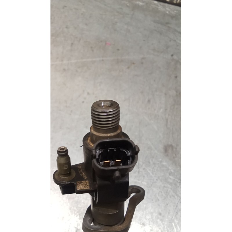 Recambio de inyector para land rover range rover sport v6 td s referencia OEM IAM 0445116013 9X2Q9K546DB BOSCH