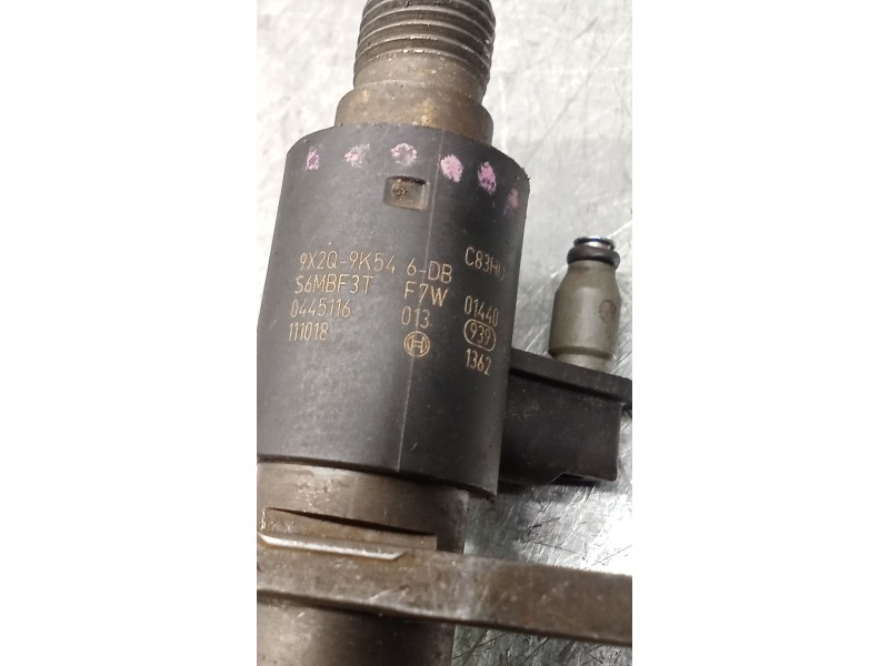 Recambio de inyector para land rover range rover sport v6 td s referencia OEM IAM 0445116013 9X2Q9K546DB BOSCH