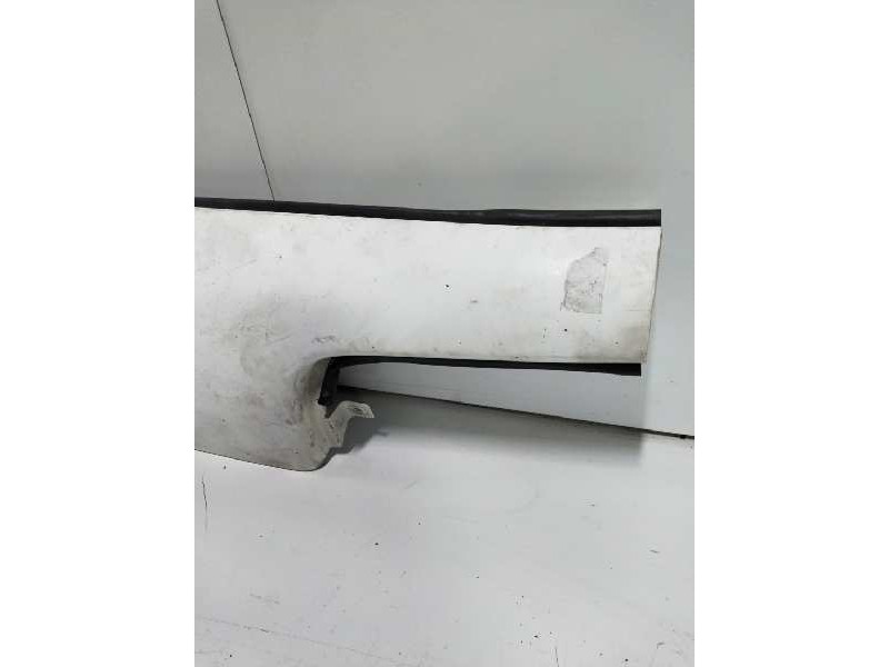 Recambio de aleta delantera derecha para nissan cabstar e 2.7 td referencia OEM IAM   