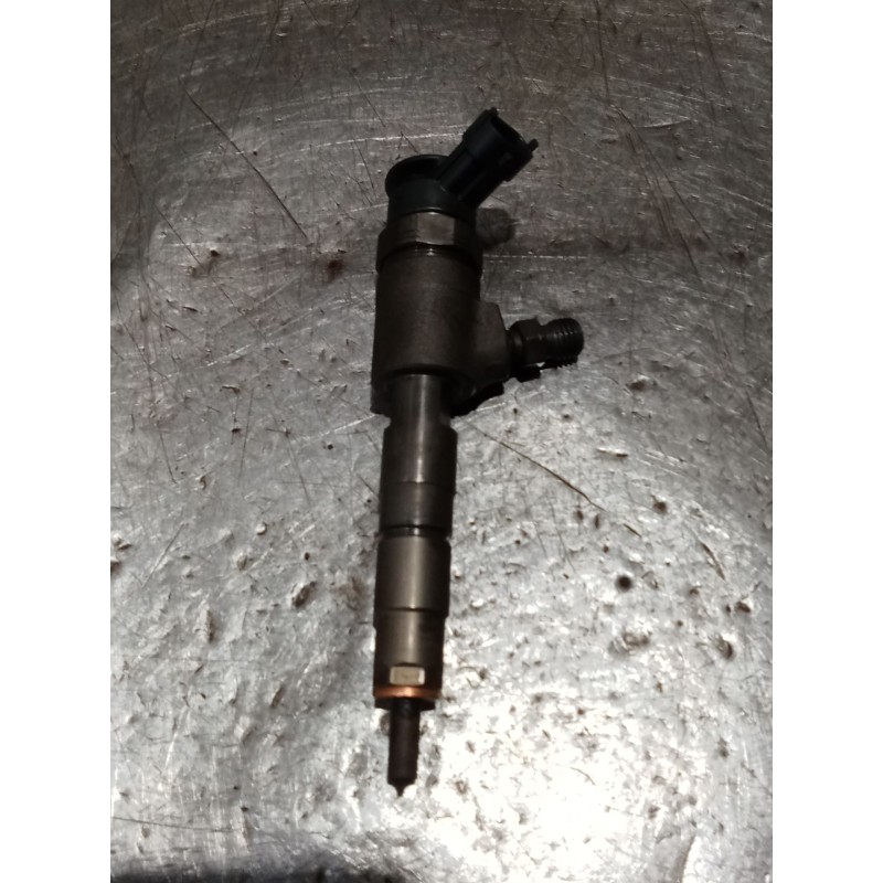 Recambio de inyector para peugeot 5008 (0u_, 0e_) 1.6 bluehdi 120 referencia OEM IAM 0445110566 027766 BOSCH