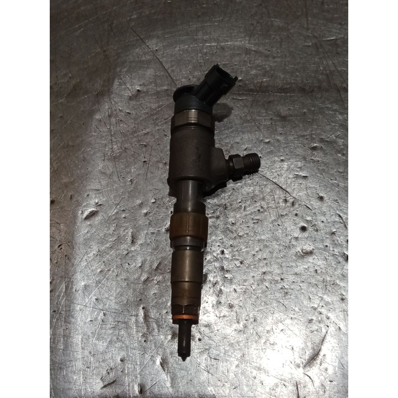 Recambio de inyector para peugeot 5008 (0u_, 0e_) 1.6 bluehdi 120 referencia OEM IAM 0445110566 027766 BOSCH