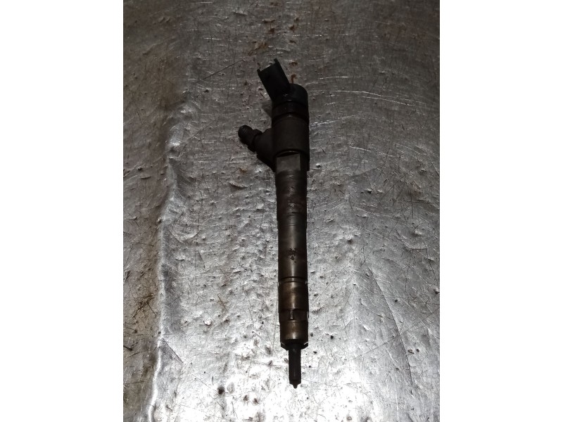Recambio de inyector para iveco daily iv caja/chasis 35c15 referencia OEM IAM 0986435163 2995472 BOSCH