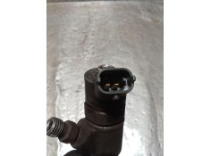 Recambio de inyector para iveco daily iv caja/chasis 35c15 referencia OEM IAM 0986435163 2995472 BOSCH 2