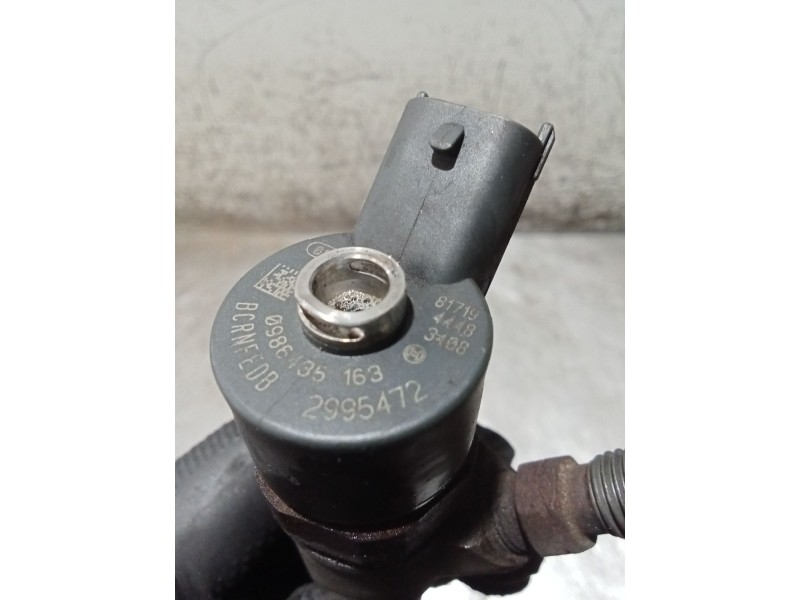 Recambio de inyector para iveco daily iv caja/chasis 35c15 referencia OEM IAM 0986435163 2995472 BOSCH