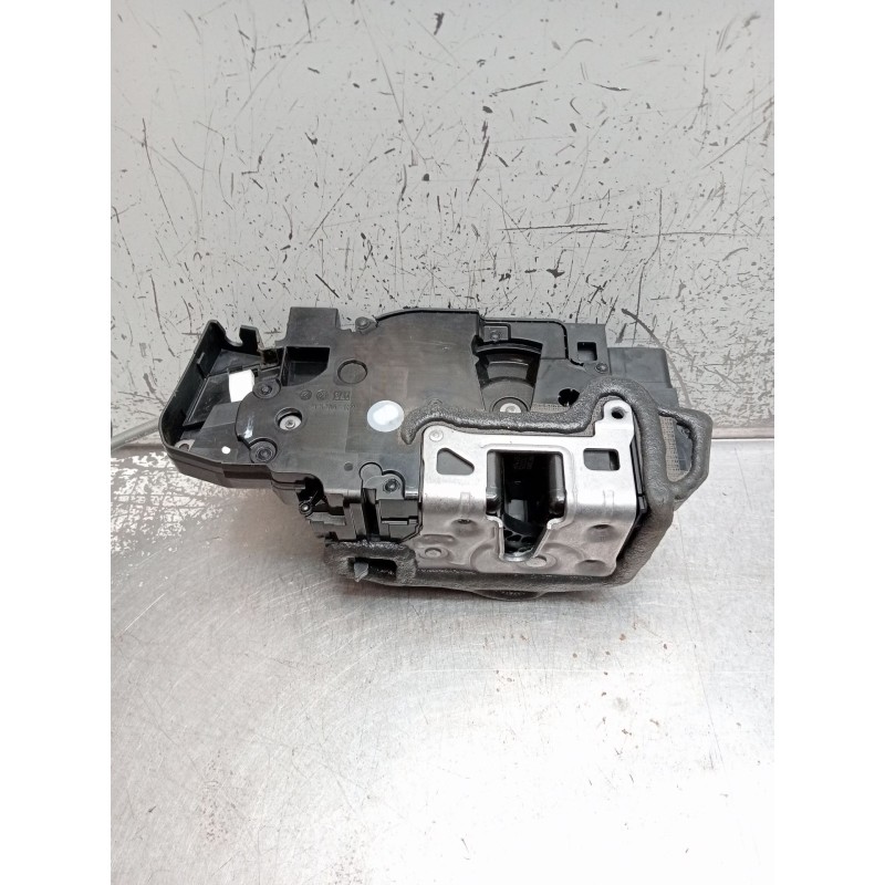 Recambio de motor cierre centralizado trasero derecho para mercedes-benz clase c (w206) c 200 d (206.003) referencia OEM IAM A09