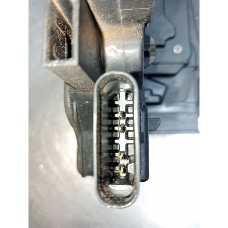 Recambio de motor cierre centralizado trasero derecho para mercedes-benz clase c (w206) c 200 d (206.003) referencia OEM IAM A09