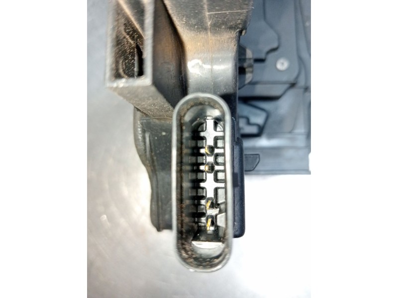 Recambio de motor cierre centralizado trasero derecho para mercedes-benz clase c (w206) c 200 d (206.003) referencia OEM IAM A09