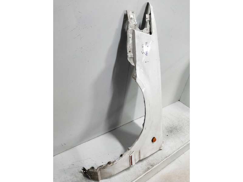 Recambio de aleta delantera izquierda para nissan sunny berlina (n13) referencia OEM IAM   