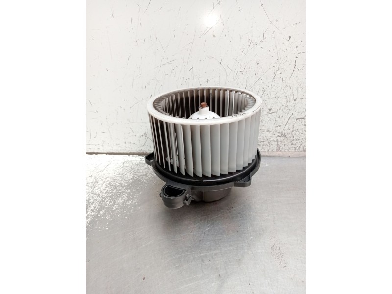 Recambio de motor calefaccion para kia ceed tourer (cd) 1.6 crdi 115 referencia OEM IAM EB1D1NXJAS A0082 191213 2018