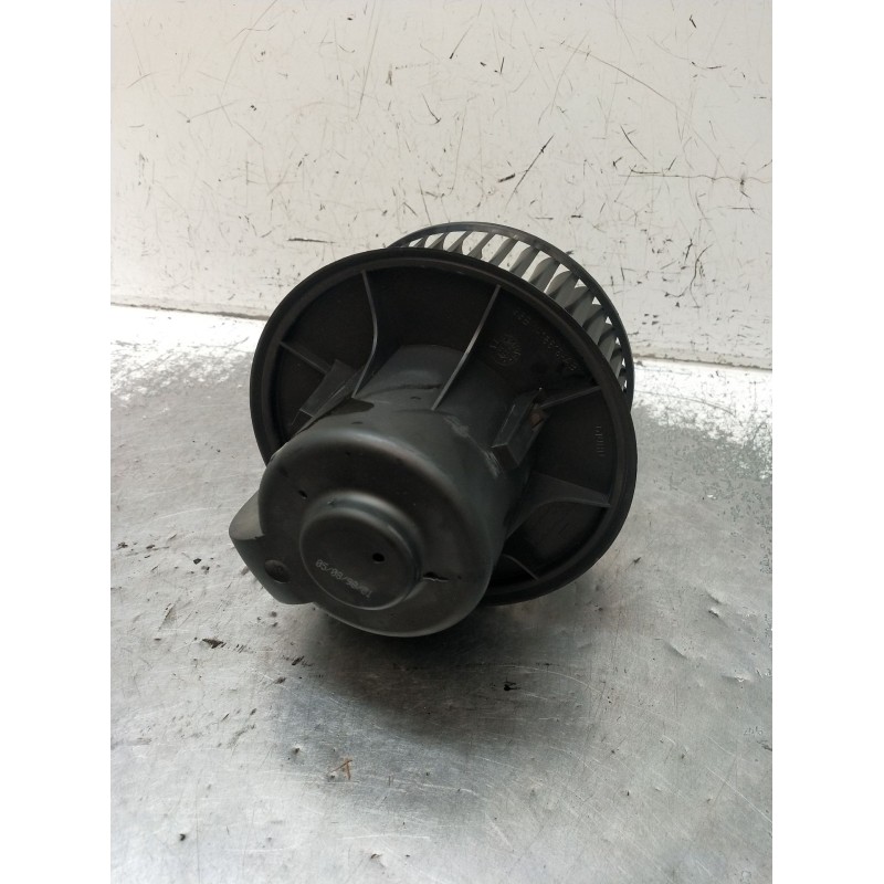 Recambio de motor calefaccion para ford mondeo ii sedán (bfp) 2.0 i referencia OEM IAM 93BW18515AB  1997