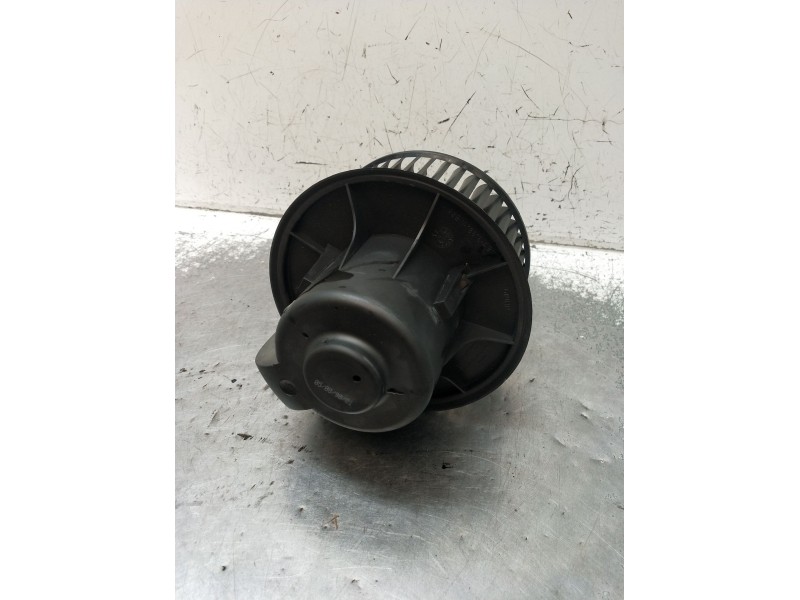 Recambio de motor calefaccion para ford mondeo ii sedán (bfp) 2.0 i referencia OEM IAM 93BW18515AB  1997