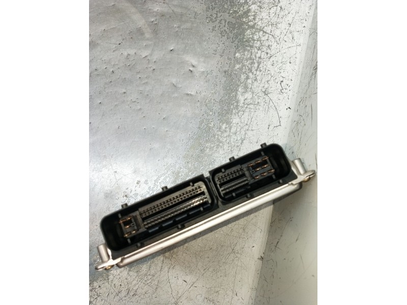 Recambio de centralita motor uce para audi a4 b6 (8e2) 2.0 referencia OEM IAM 0261207401 8E0907557F 26SA7578 2001