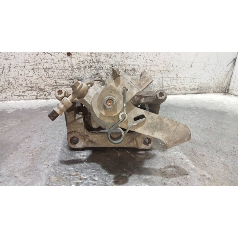 Recambio de pinza freno trasera derecha para peugeot expert combi 2.0 blue-hdi fap referencia OEM IAM 9806477980  