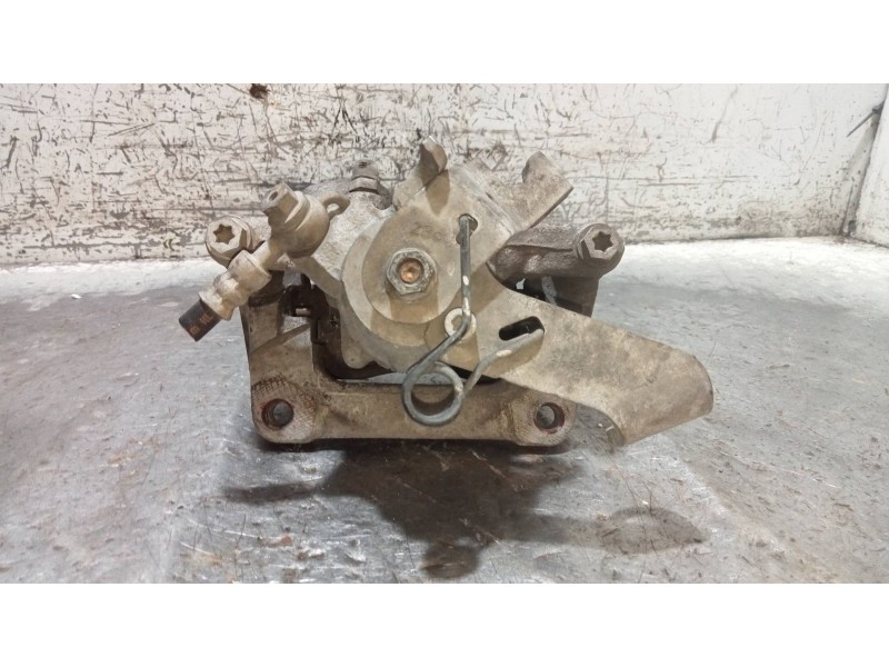Recambio de pinza freno trasera derecha para peugeot expert combi 2.0 blue-hdi fap referencia OEM IAM 9806477980  