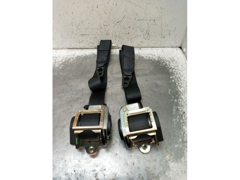 Recambio de juego cinturones delantero para audi a4 b6 (8e2) 2.0 referencia OEM IAM  4P 2001