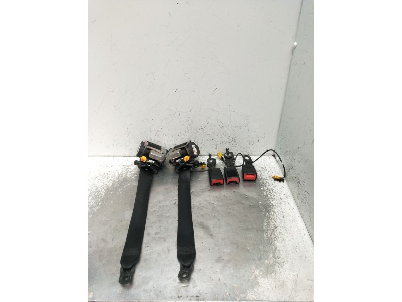 Recambio de juego cinturones trasero para mercedes-benz clase a (w169) a 180 cdi (169.007, 169.307) referencia OEM IAM  5P 2004