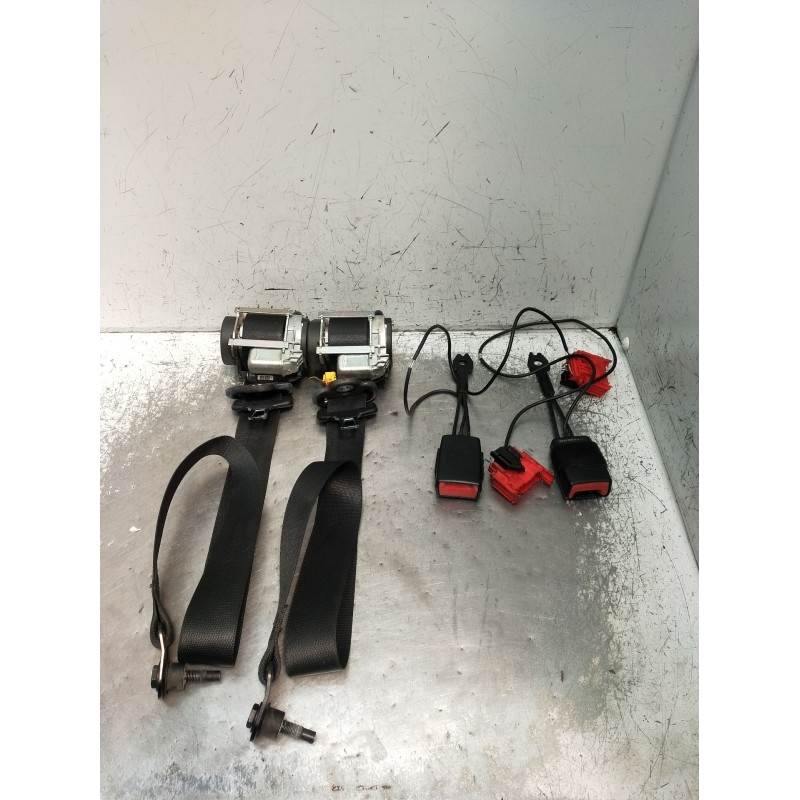 Recambio de juego cinturones delantero para mercedes-benz clase a (w169) a 180 cdi (169.007, 169.307) referencia OEM IAM  5P 200