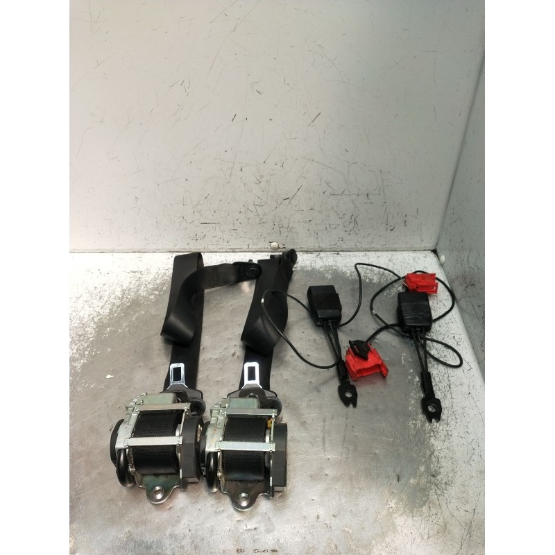 Recambio de juego cinturones delantero para mercedes-benz clase a (w169) a 180 cdi (169.007, 169.307) referencia OEM IAM  5P 200