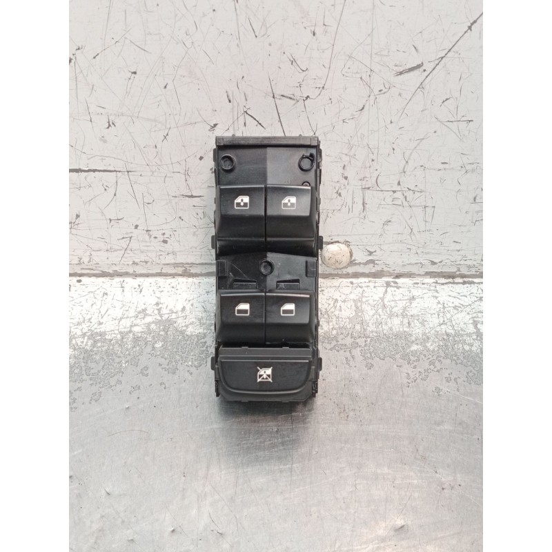 Recambio de mando elevalunas delantero izquierdo para kia ceed tourer (cd) 1.6 crdi 115 referencia OEM IAM 93570J7120 5P 2018