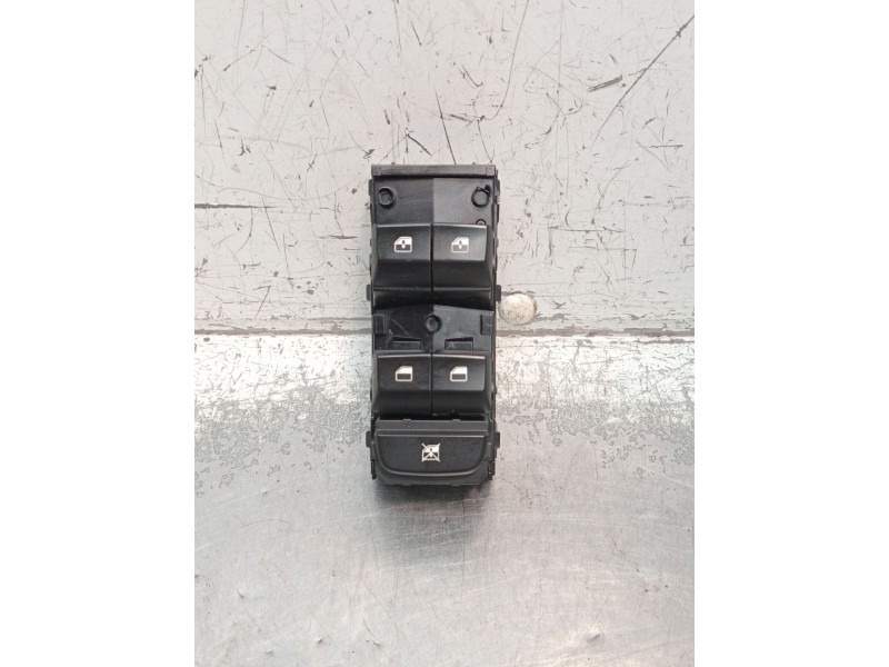 Recambio de mando elevalunas delantero izquierdo para kia ceed tourer (cd) 1.6 crdi 115 referencia OEM IAM 93570J7120 5P 2018