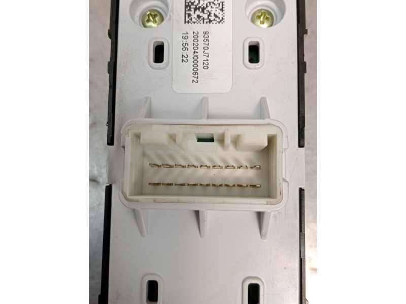 Recambio de mando elevalunas delantero izquierdo para kia ceed tourer (cd) 1.6 crdi 115 referencia OEM IAM 93570J7120 5P 2018