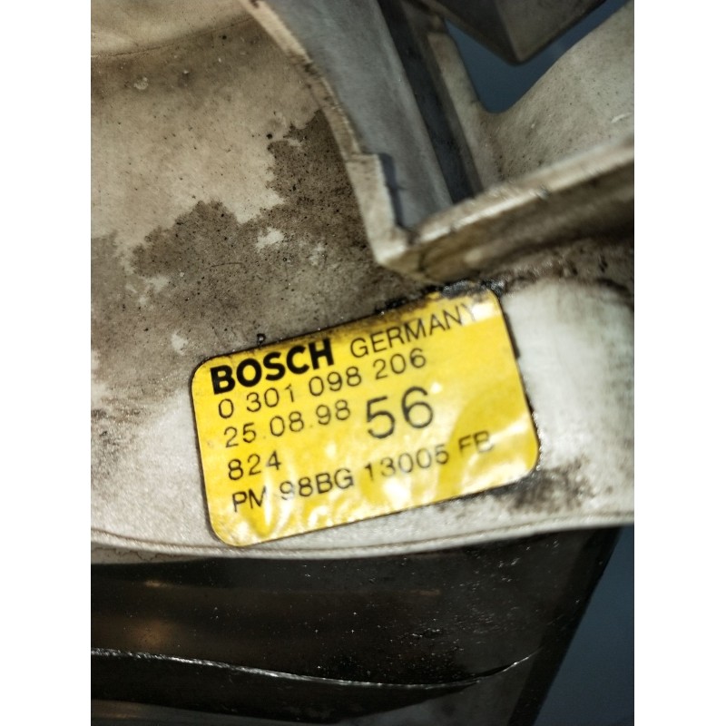 Recambio de faro derecho para ford mondeo ii sedán (bfp) 2.0 i referencia OEM IAM 0301098206  1997