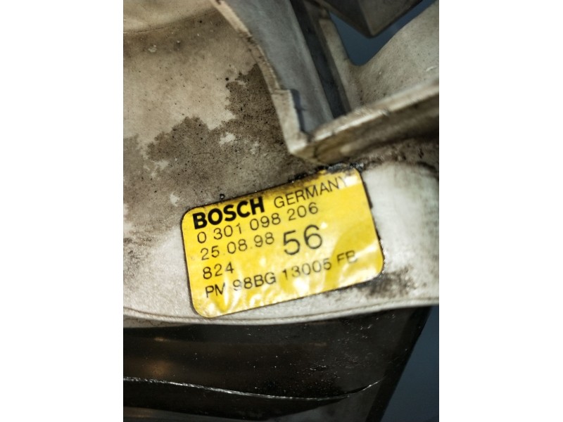 Recambio de faro derecho para ford mondeo ii sedán (bfp) 2.0 i referencia OEM IAM 0301098206  1997