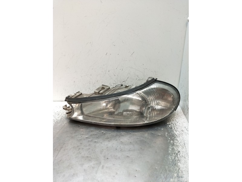 Recambio de faro izquierdo para ford mondeo ii sedán (bfp) 2.0 i referencia OEM IAM 0301098205  1997
