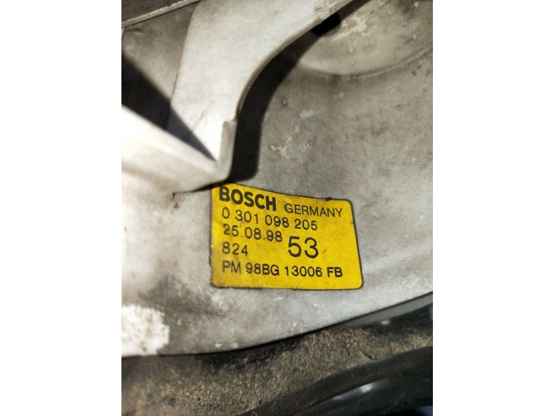 Recambio de faro izquierdo para ford mondeo ii sedán (bfp) 2.0 i referencia OEM IAM 0301098205  1997