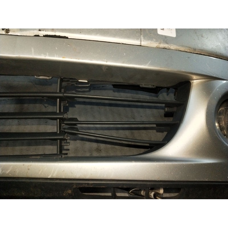 Recambio de paragolpes delantero para renault clio ii (bb_, cb_) 1.5 dci (b/cb08) referencia OEM IAM  VER FOTOS 
