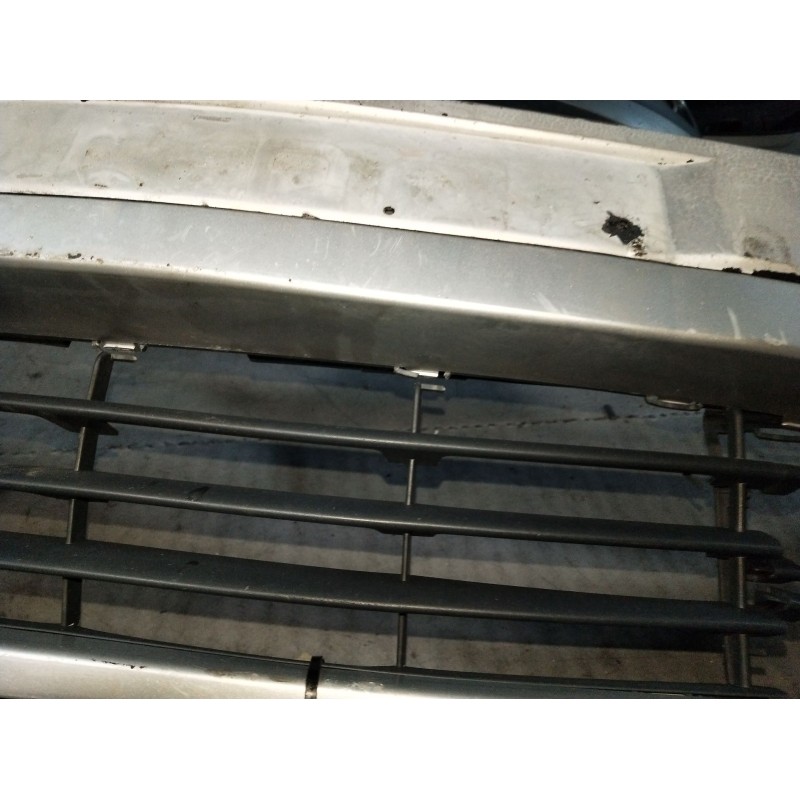 Recambio de paragolpes delantero para renault clio ii (bb_, cb_) 1.5 dci (b/cb08) referencia OEM IAM  VER FOTOS 