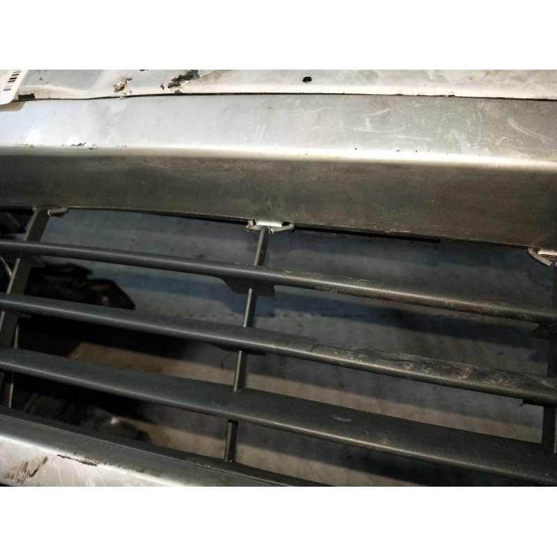 Recambio de paragolpes delantero para renault clio ii (bb_, cb_) 1.5 dci (b/cb08) referencia OEM IAM  VER FOTOS 