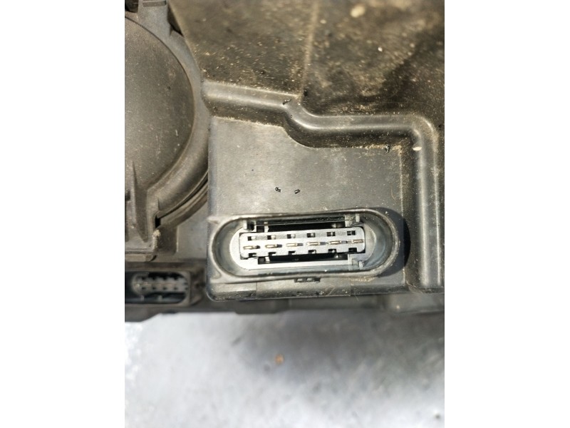 Recambio de faro derecho para mercedes-benz clase s (w220, v220) s 320 cdi (220.025, 220.125) referencia OEM IAM 130732908701 XE