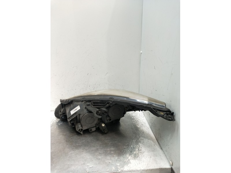 Recambio de faro derecho para peugeot 5008 (0u_, 0e_) 1.6 bluehdi 120 referencia OEM IAM 9805505380 89907700 2012