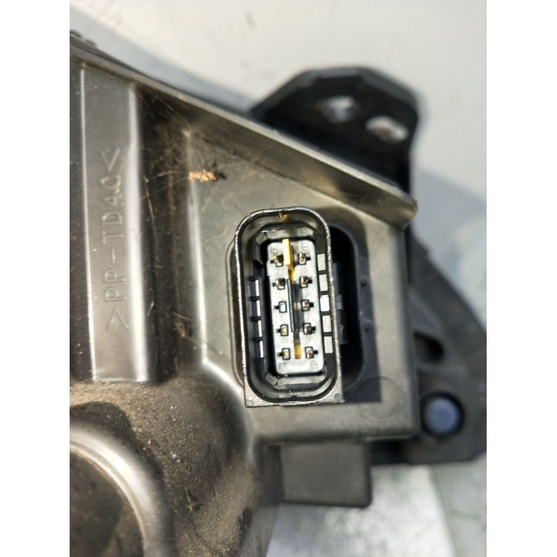 Recambio de faro izquierdo para peugeot 5008 (0u_, 0e_) 1.6 bluehdi 120 referencia OEM IAM 9805505480 89907701 2012