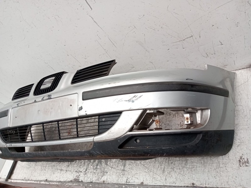 Recambio de paragolpes delantero para seat leon (1m1) 1.9 tdi referencia OEM IAM  OJO VER FOTOS 1999