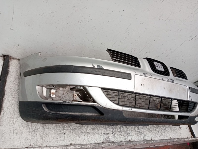 Recambio de paragolpes delantero para seat leon (1m1) 1.9 tdi referencia OEM IAM  OJO VER FOTOS 1999