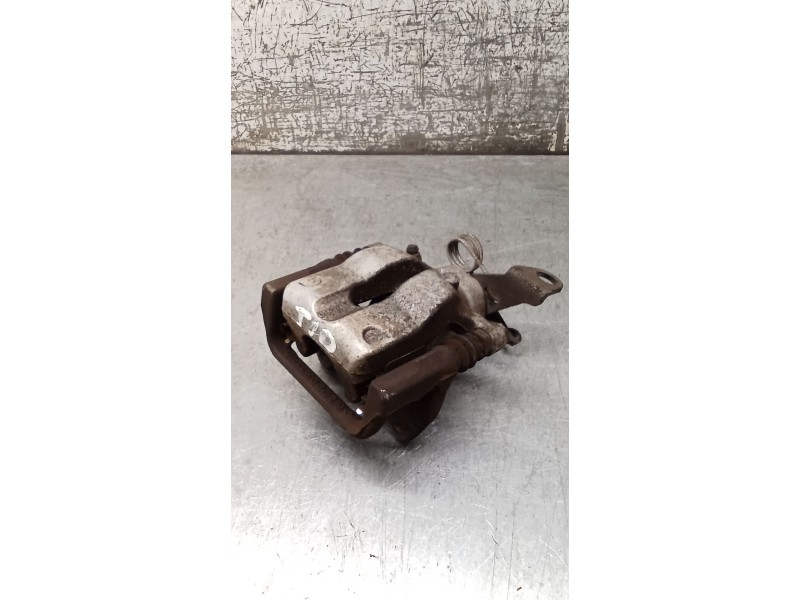 Recambio de pinza freno trasera derecha para alfa romeo 147 (937_) 1.6 16v t.spark eco (937.axa1a, 937.bxa1a) referencia OEM IAM