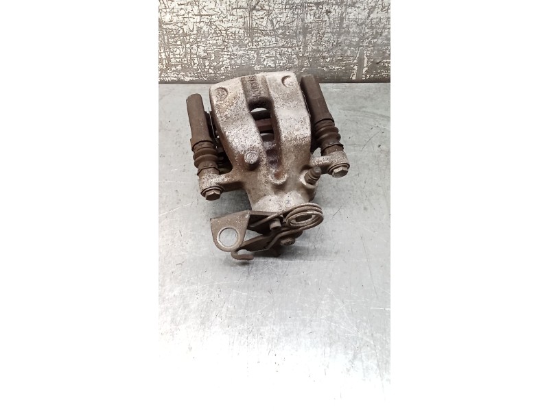 Recambio de pinza freno trasera derecha para alfa romeo 147 (937_) 1.6 16v t.spark eco (937.axa1a, 937.bxa1a) referencia OEM IAM