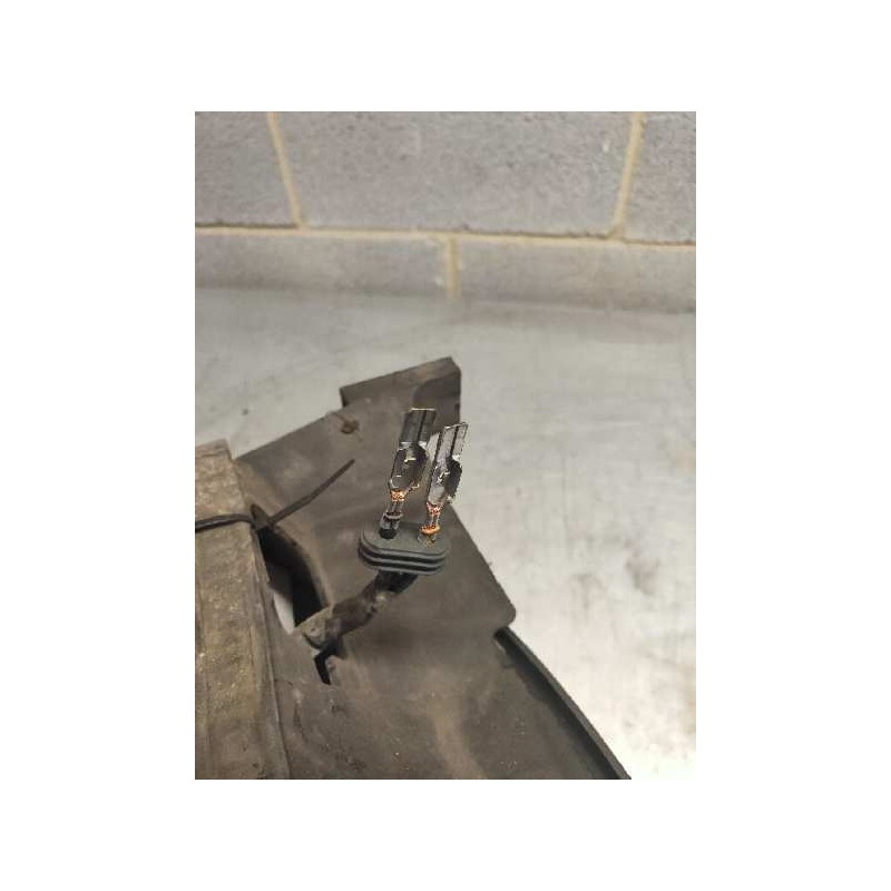 Recambio de electroventilador para opel omega b 2.5 turbodiesel (x 25 td / u 25 td / l93) referencia OEM IAM 90500025 90466494 0