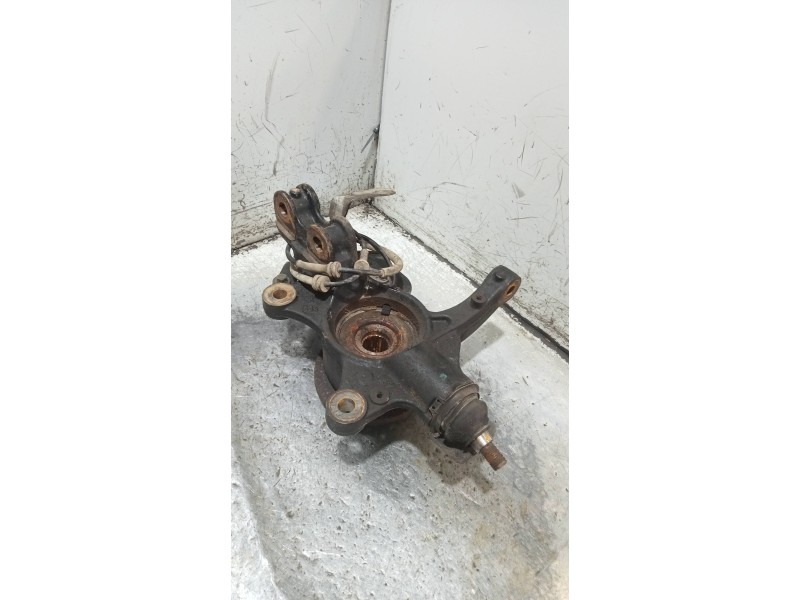 Recambio de mangueta delantera derecha para peugeot expert combi 2.0 blue-hdi fap referencia OEM IAM   