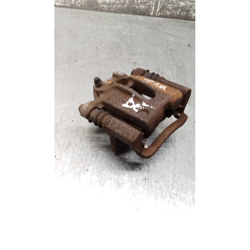 Recambio de pinza freno trasera derecha para toyota corolla (_e12_) 1.6 vvt-i (zze121_) referencia OEM IAM  TRW 04