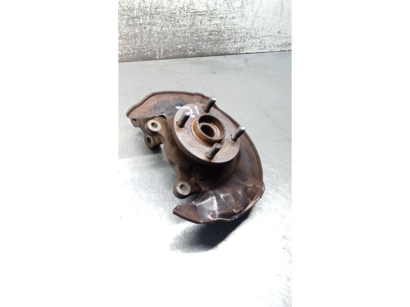 Recambio de mangueta delantera izquierda para toyota corolla (_e12_) 1.6 vvt-i (zze121_) referencia OEM IAM   04