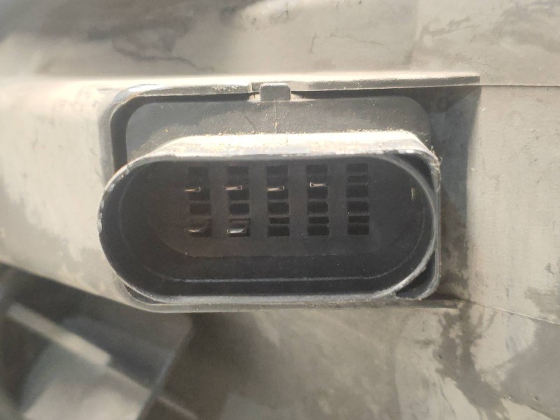 Recambio de faro derecho para volkswagen fox (5z1) básico referencia OEM IAM   