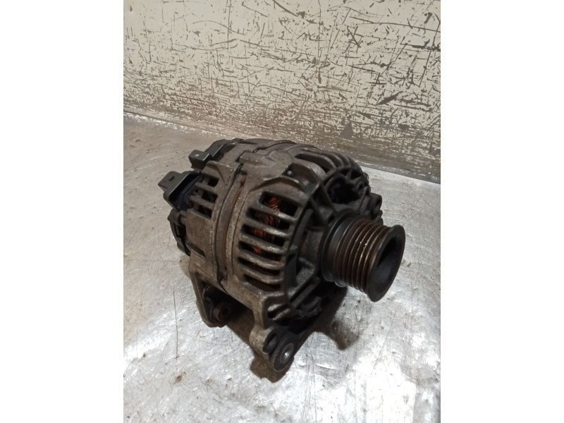 Recambio de alternador para seat ibiza iii (6l1) 1.4 16v referencia OEM IAM 037903025G 0124315007 70A