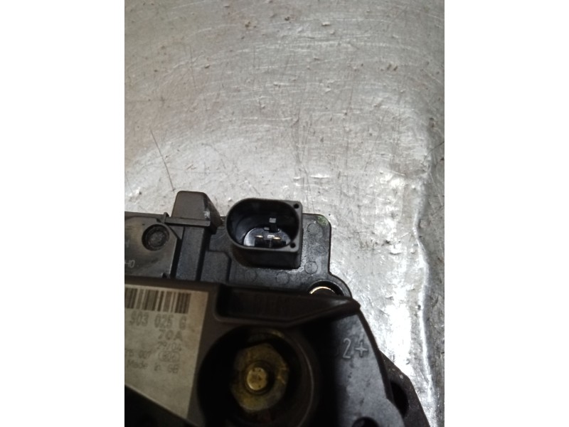 Recambio de alternador para seat ibiza iii (6l1) 1.4 16v referencia OEM IAM 037903025G 0124315007 70A