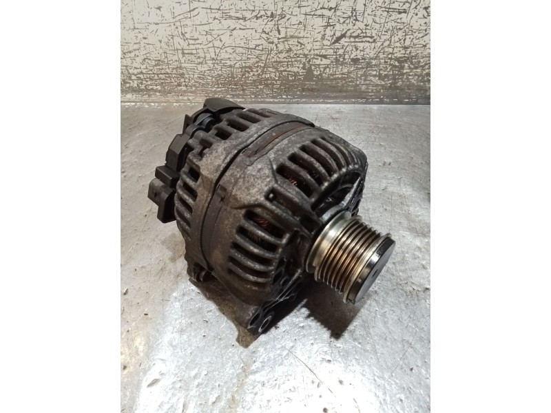 Recambio de alternador para volkswagen golf v (1k1) 1.9 tdi referencia OEM IAM 06F903023F 0124525066 140A