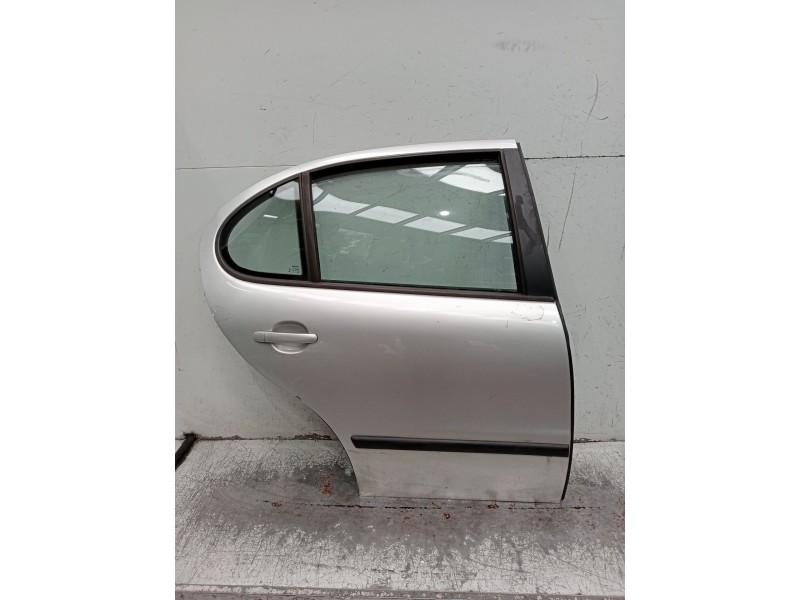 Recambio de puerta trasera derecha para seat leon (1m1) 1.9 tdi referencia OEM IAM  5P 1999