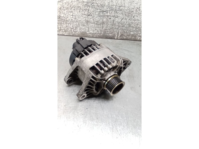 Recambio de alternador para alfa romeo 147 (937_) 1.6 16v t.spark eco (937.axa1a, 937.bxa1a) referencia OEM IAM 63321836 6478221